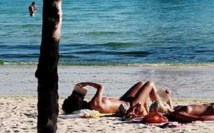spiaggia nudisti 1