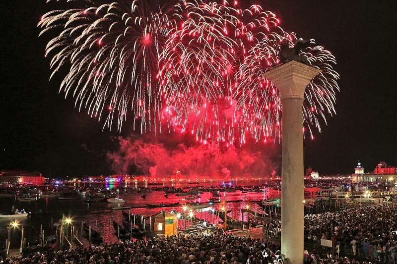 Venezia - fuochi d artificio per la festa del redentore - Dago fotogallery