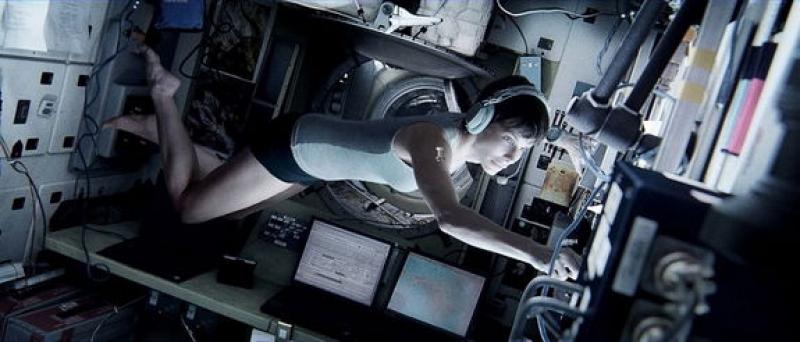 gravity movie bullock astronaut