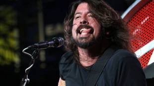DAVE GROHL FOO FIGHTERS