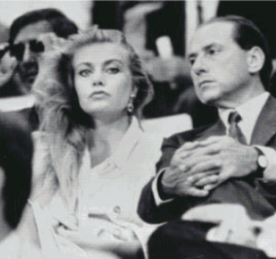 veronica lario e silvio berlusconi a una partita del milan nel 1987