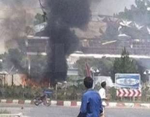 attentato suicida all aeroporto di kabul 1