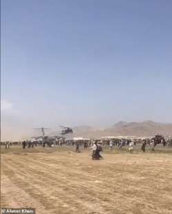 Elicotteri a Kabul