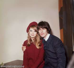 george harrison-and-his-wife-patti-boyd-1966