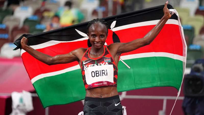 Hellen Obiri, kenyota