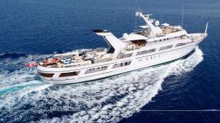lo yacht esmeralda 2