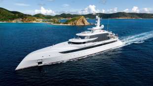 lo yacht excellence 4
