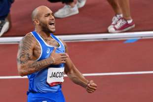 marcell jacobs vince i 100m a tokyo2020 3