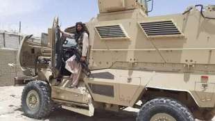 talebani con armi usa 7