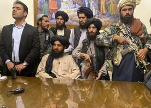 talebani nel palazzo presidenziale 2