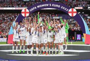 l inghilterra vince gli europei di calcio femminile 14