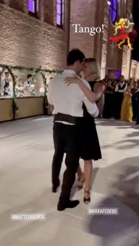 matteo giunta e federica pellegrini ballano il tango al loro matrimonio 1