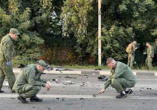 rilievi dell esercito sul luogo dell attentato a darya dugina