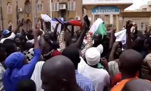 proteste filo russe a niamey niger
