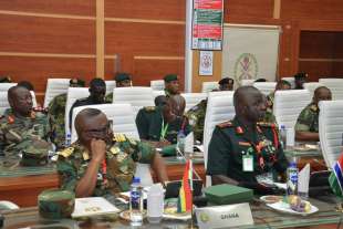 riunione dei vertici militari dei paesi ecowas ad abujia (nigeria)