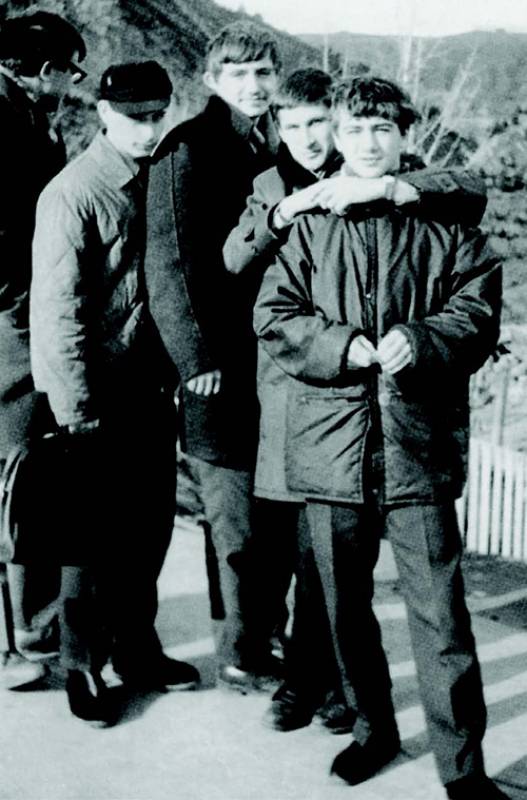 vladimir putin e arkady rotenberg nel 1969