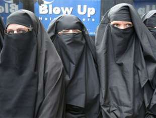 donne con burqa