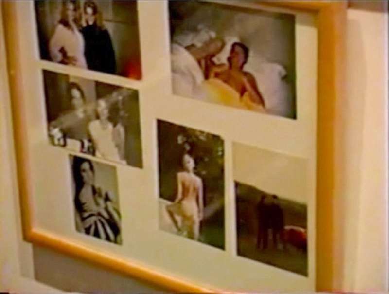 foto di donne nude sul muro di casa epstein