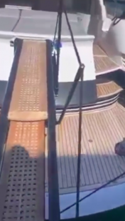 abusivi scoperti e filmati in uno yacht a genova 18