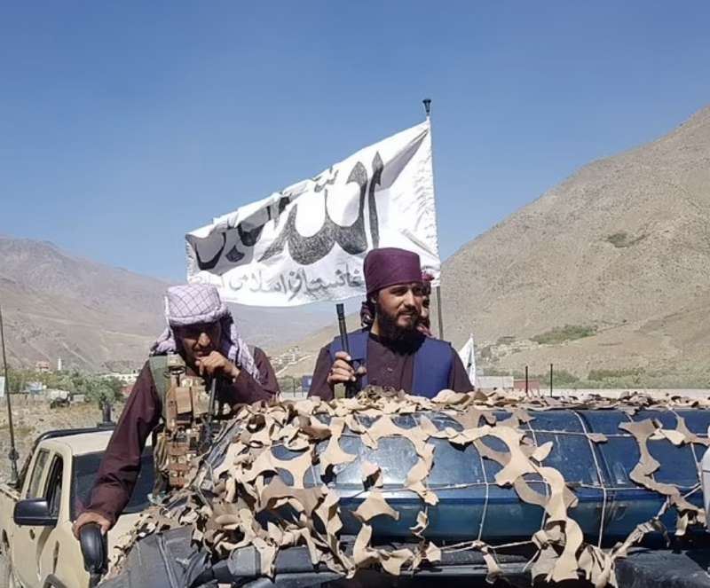 talebani conquistano valle del panshir 3