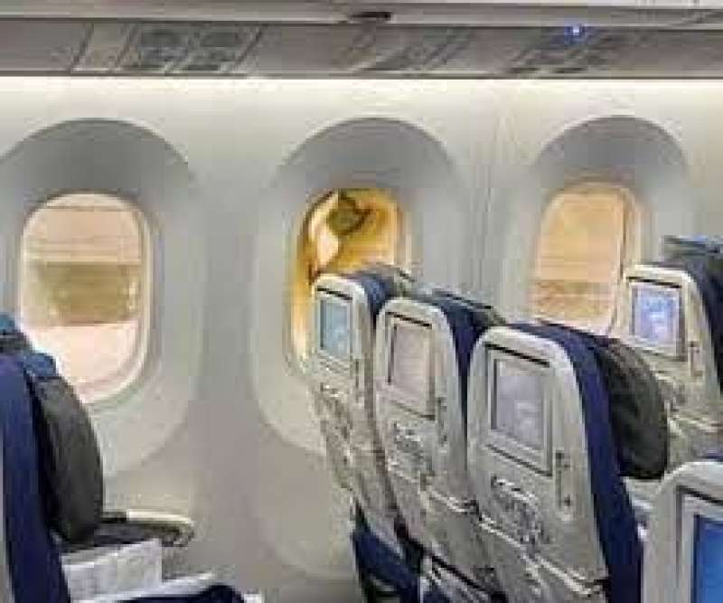 finestrino si incrina su un volo della poland airlines