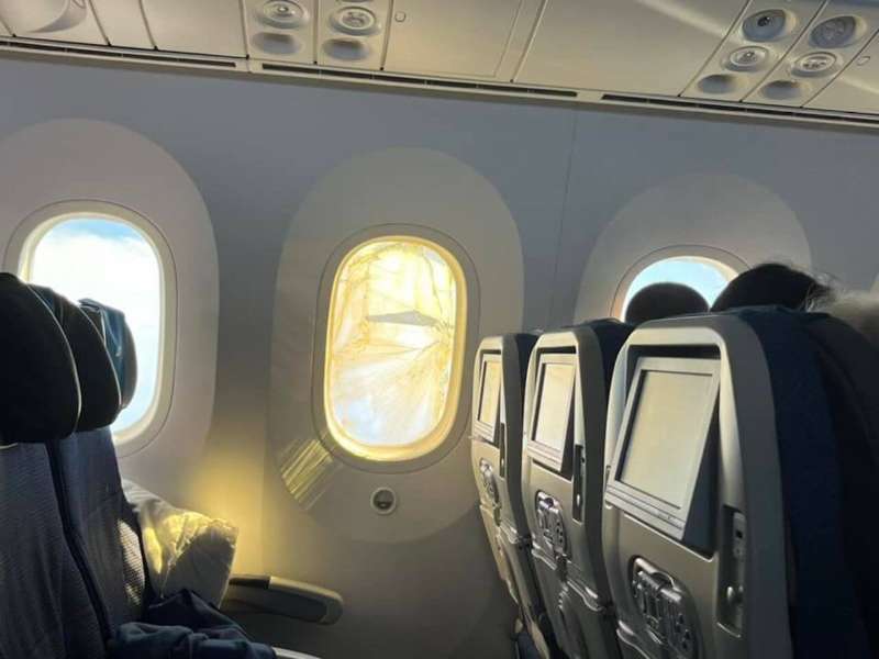 finestrino si incrina su un volo della poland airlines