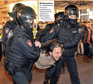 PROTESTE E ARRESTI IN RUSSIA CONTRO LA CHIAMATA ALLE ARMI DI PUTIN 45