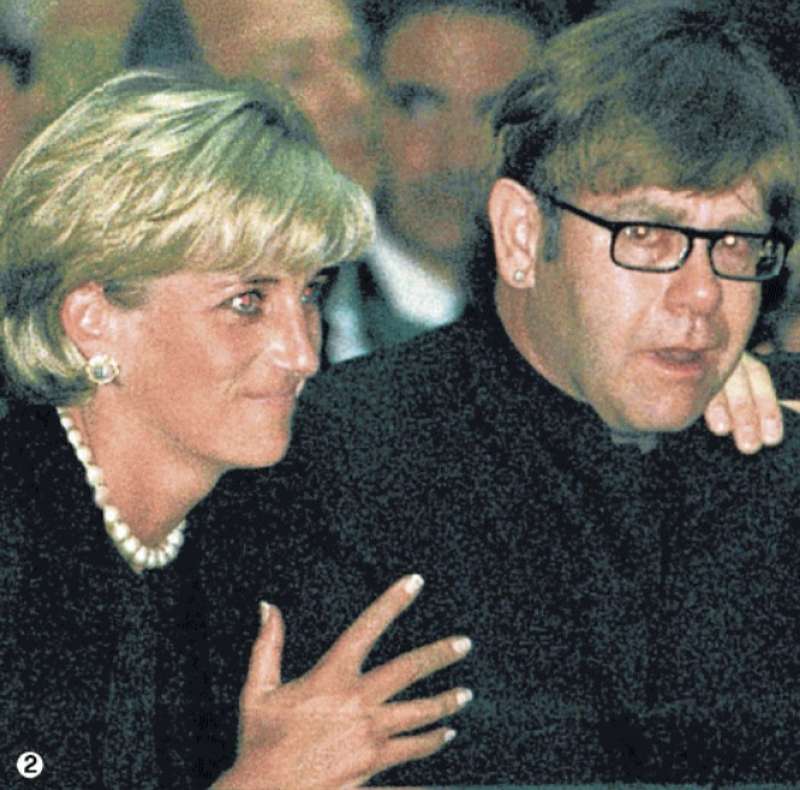 Diana Spencer E Elton John Ai Funerali Di Gianni Versace 1997 Dago Fotogallery