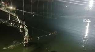 crollo ponte gujarat india 5