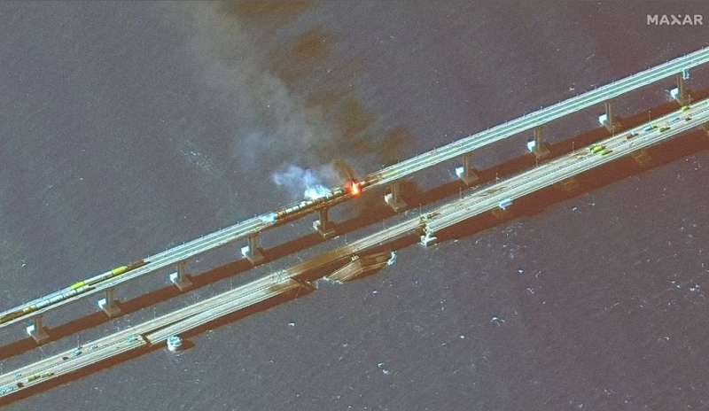 esplosione ponte kerch crimea vista dal satellite