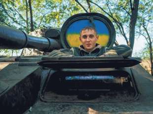 militare ucraino