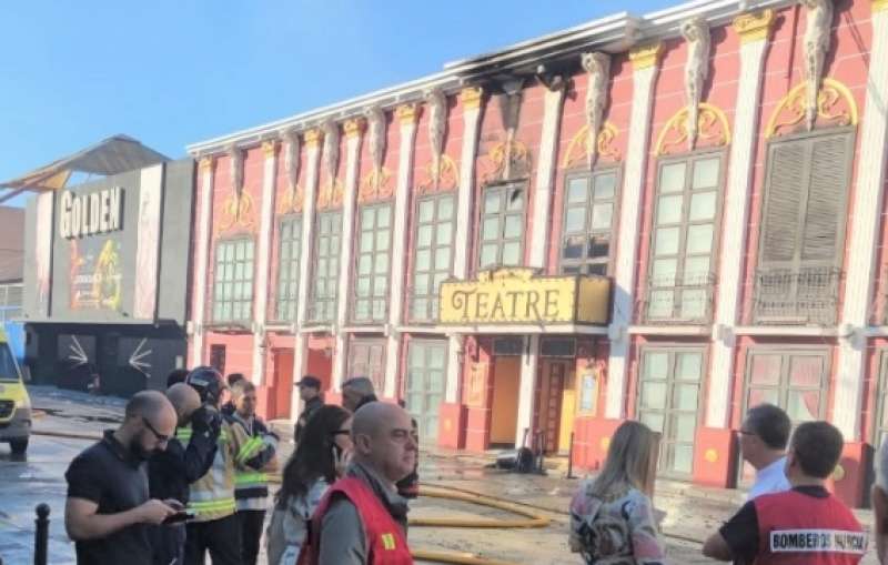 incendio alla discoteca teatre di murcia, in spagna 5