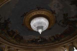 lampadario del teatro dell opera di roma foto di bacco