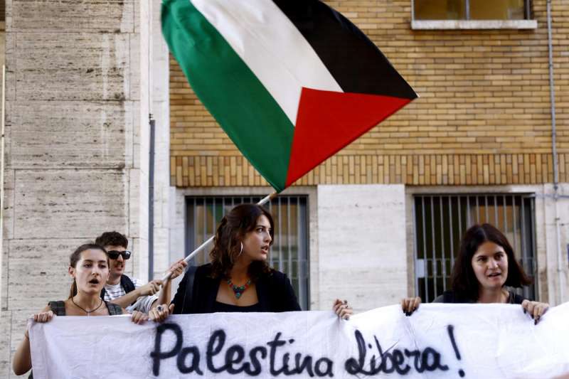 manifestazione degli studenti pro palestina a la sapienza 8