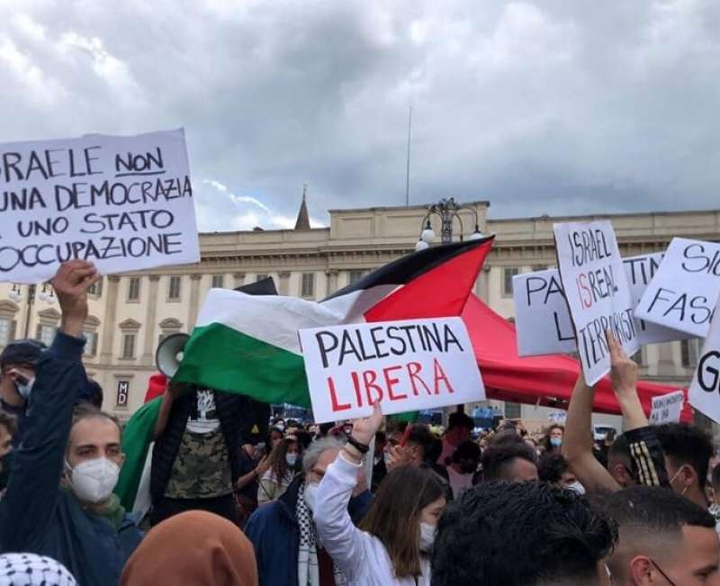 manifestazione per la palestina a milano