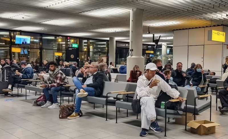 aeroporto schiphol di amsterdam