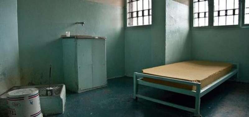 condizioni disumane nella sezione psichiatrica del carcere di torino 3
