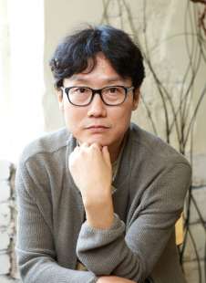 hwang dong hyuk 13