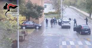 carabinieri sventano rapina a pescara 1