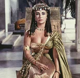 elizabeth taylor in cleopatra 1
