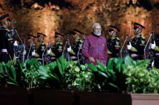 il primo ministro indiano narendra modi