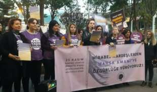 manifestazione contro la violenza sulle donne a istanbul 3