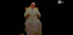 ologramma papa alla partita della pace 4