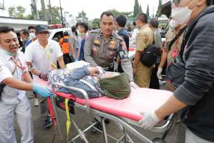 terremoto a giava, in indonesia 7