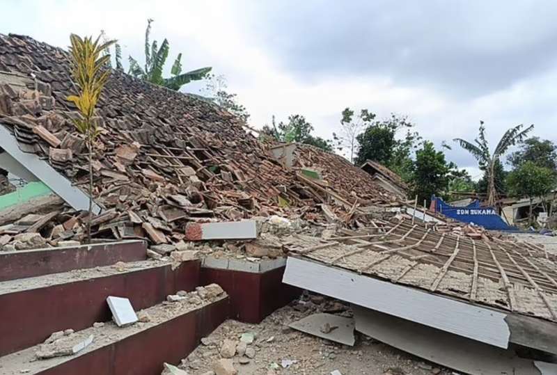 terremoto a giava indonesia 8
