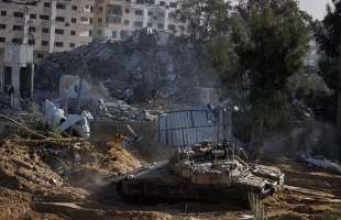 carro armato israeliano a gaza