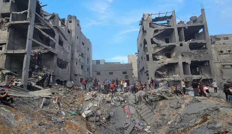 l attacco israeliano al campo profughi di jabalia striscia di gaza 14