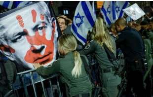 proteste sotto casa di netanyahu 1