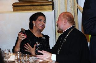 Marisela Federici e Padre Simeon Katsinas