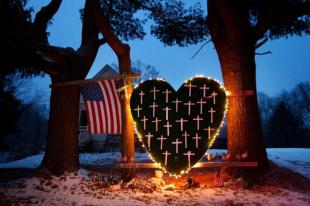 memoriale per il massacro di Sandy Hook a newtown